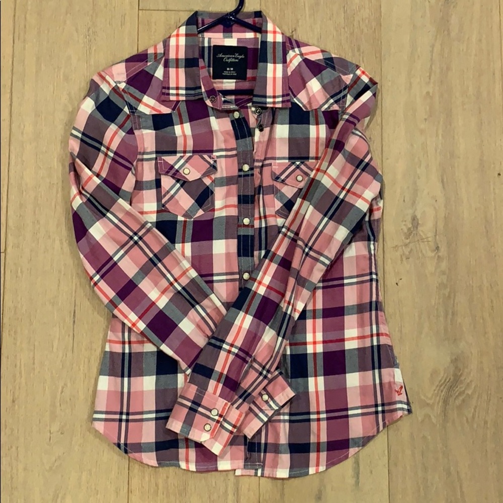 Women’s American Eagle flannel button down